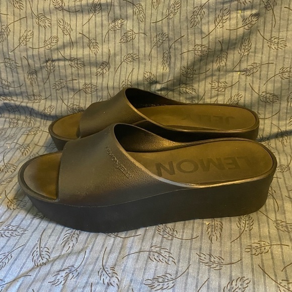 Lemon Jelly Sunny platform vegan slides in black US 10 41 - Picture 2 of 5